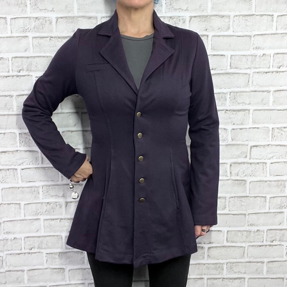 💜 |•WEARABLES•| Vintage Deep Purple Button Down Jacket Size Medium - Picture 1 of 9